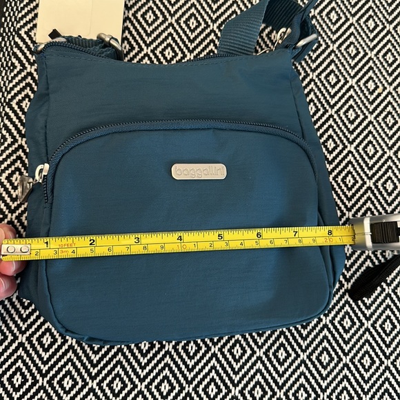 Baggallini Bags Nwt Baggallini Blue Joey Bagg Crossbody Purse